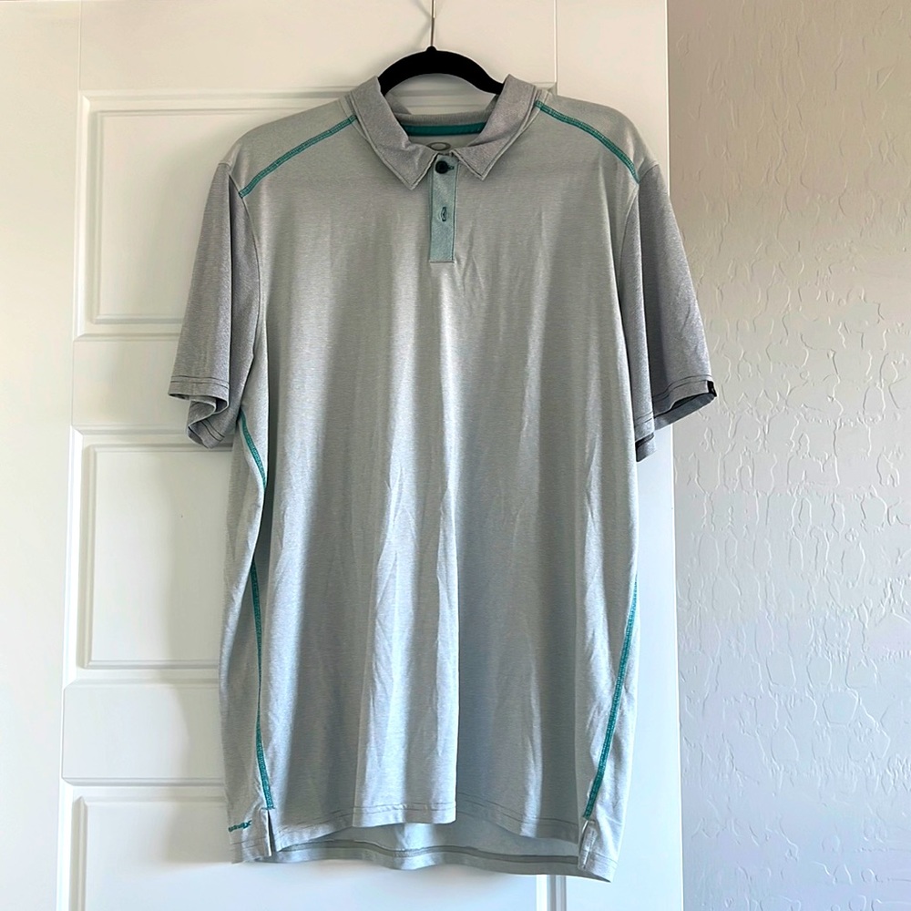 Oakley XL golf shirt ⛳️